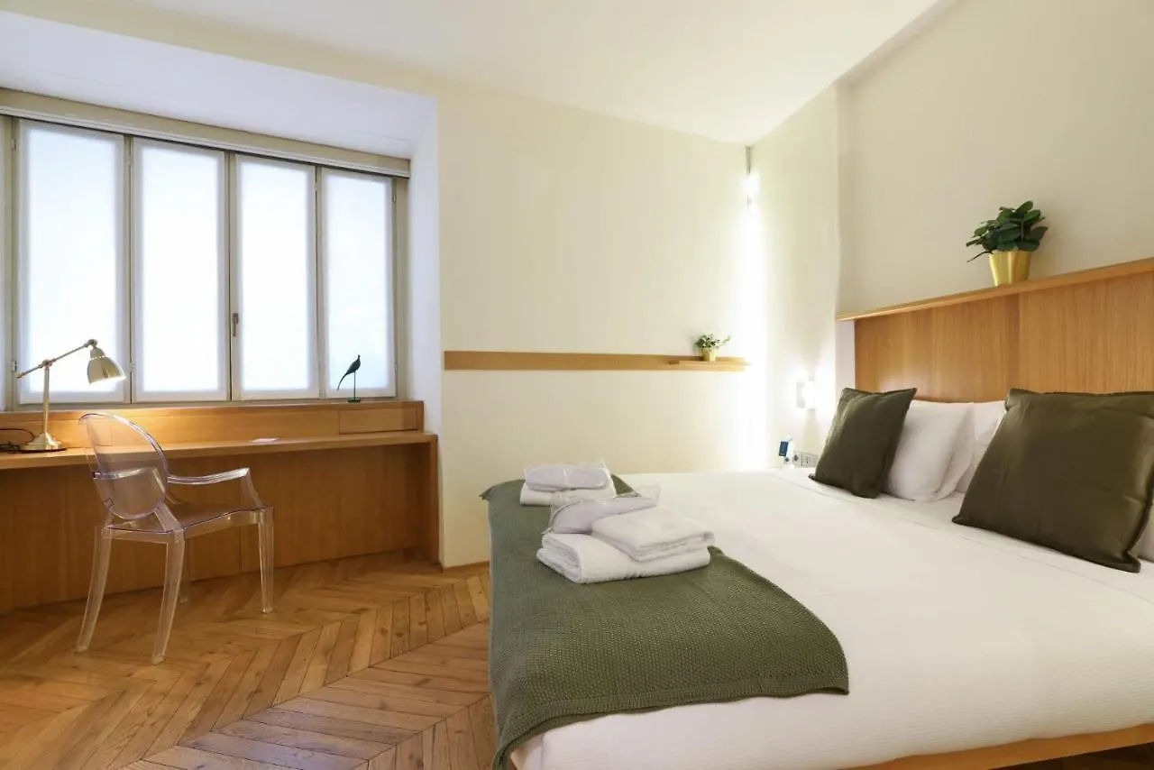 Sweett- Maison Laghetto Milan Italy